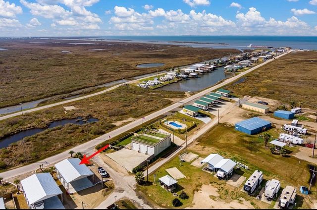 1067 Fisherman Drive N, Crystal Beach, TX 77650