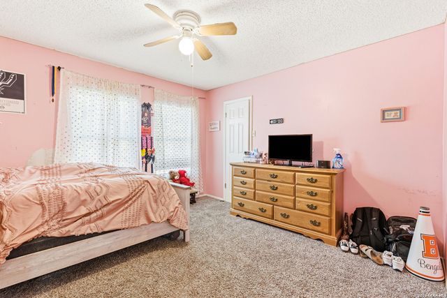 7503 GARDEN GRV, San Antonio, TX 78250