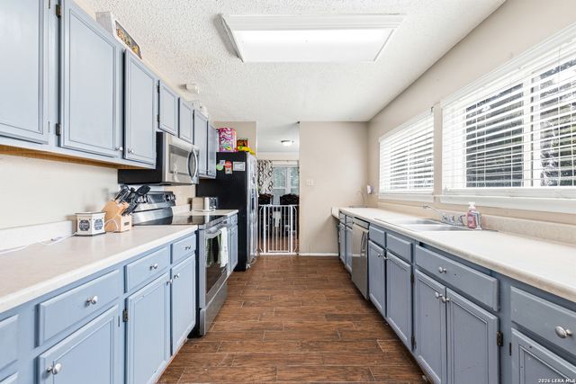 7503 GARDEN GRV, San Antonio, TX 78250