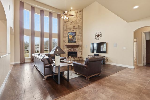 906 Lorene Drive, Wylie, TX 75098