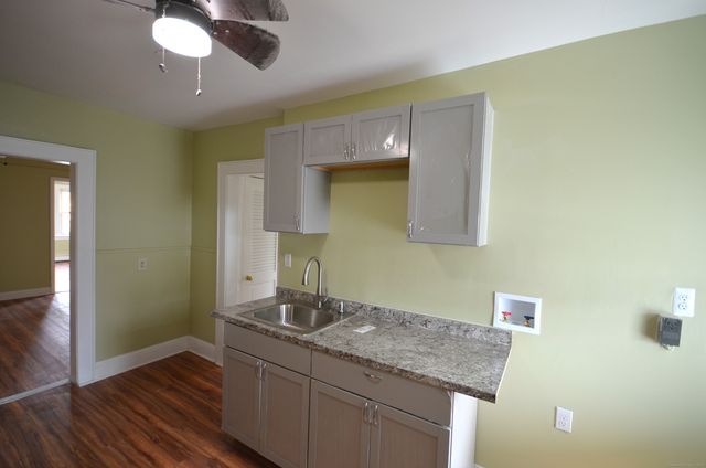 1621 Stratford Avenue, Stratford, CT 06615