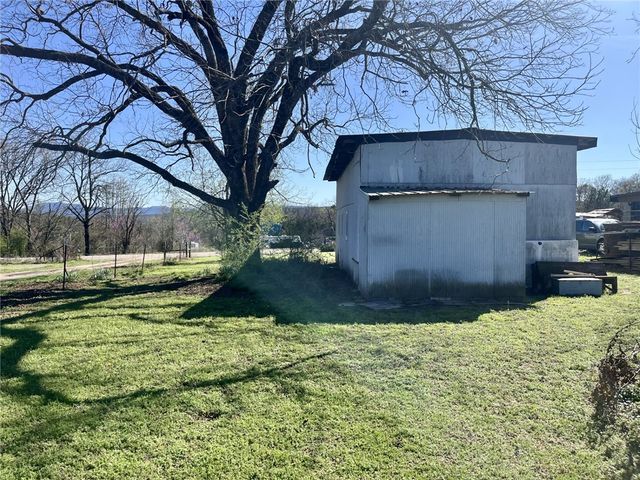 630 County Road 1750, London, AR 72847