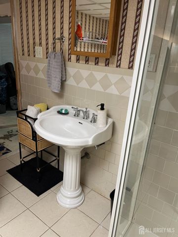 141 High Street, Woodbridge Proper, NJ 07095