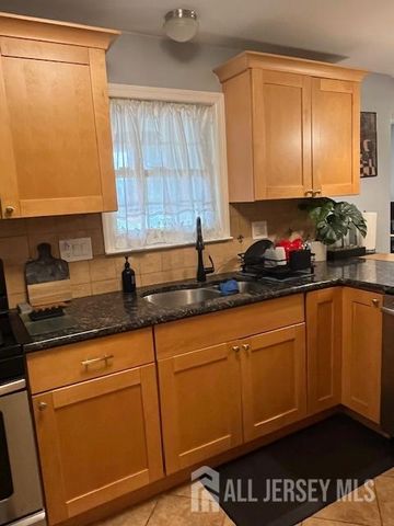 141 High Street, Woodbridge Proper, NJ 07095