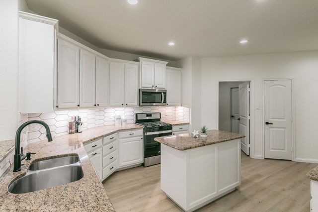 4904 Mccauley Drive, Fort Worth, TX 76244
