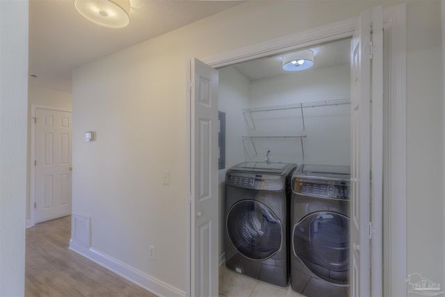 1000 Softshoe Pl, Pensacola, FL 32506