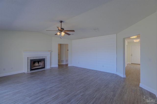 1000 Softshoe Pl, Pensacola, FL 32506