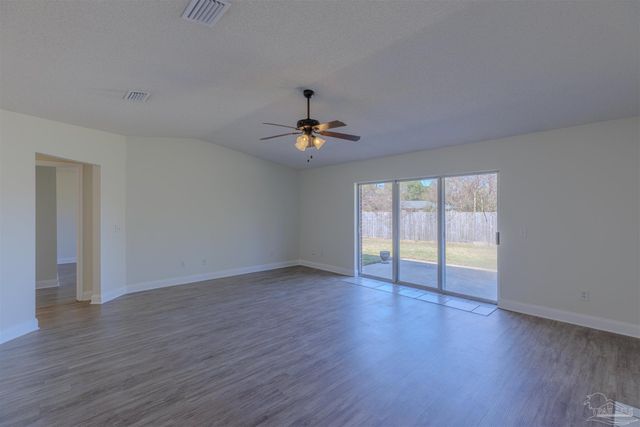 1000 Softshoe Pl, Pensacola, FL 32506