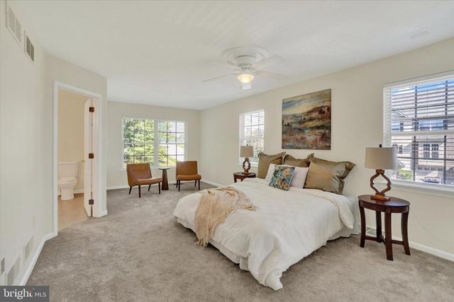 500 BRIDLE PATH LN, Red Lion, PA 17356