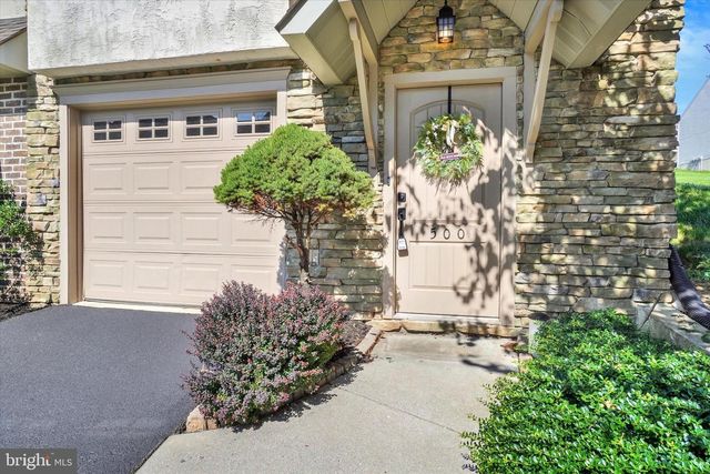 500 BRIDLE PATH LN, Red Lion, PA 17356