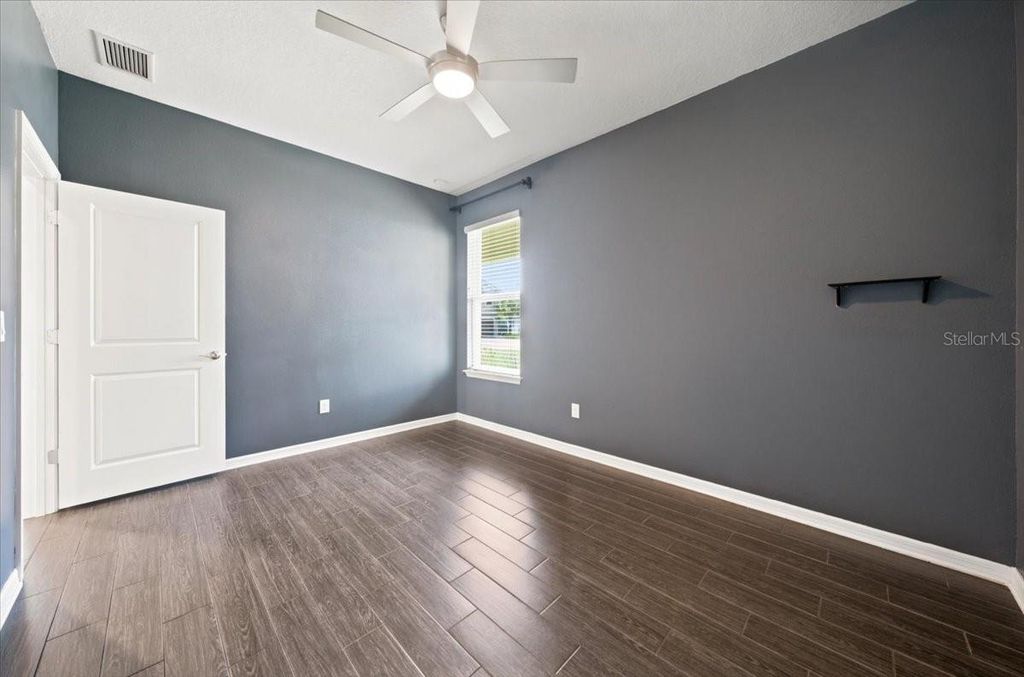 Image 35 of property listing at 13240 SAW PALM CRK, Bradenton, FL 34211