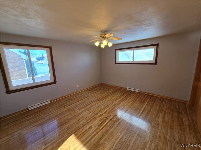 39 Lennox Avenue, Amherst, NY 14226