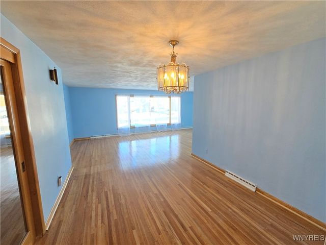 39 Lennox Avenue, Amherst, NY 14226