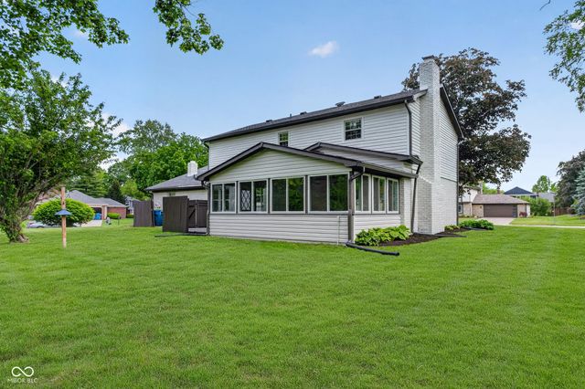 10511 E Lakeshore Drive, Carmel, IN 46033