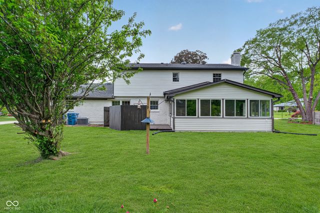 10511 E Lakeshore Drive, Carmel, IN 46033