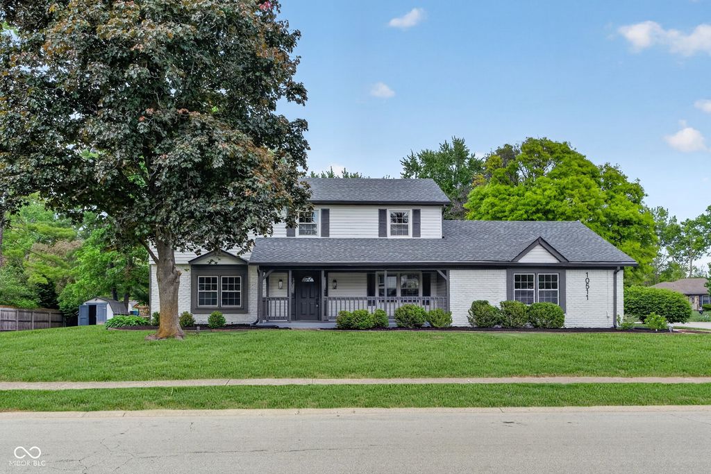 10511 E Lakeshore Drive, Carmel, IN 46033