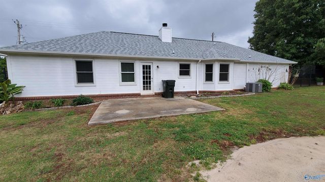 121 Cooper Drive, Huntsville, AL 35811