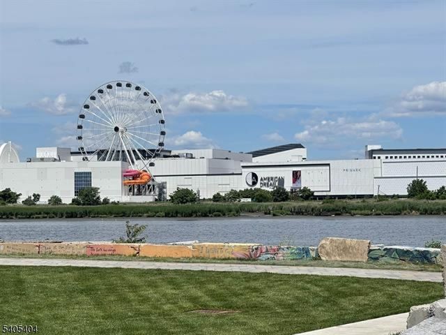 1527 Harmon Cove Tower, Secaucus Town, NJ 07094