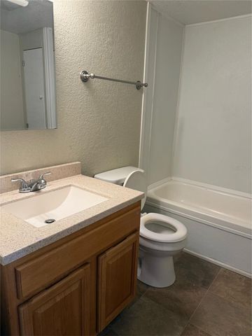 2107 HIALEAH AVENUE, Leesburg, FL 34748