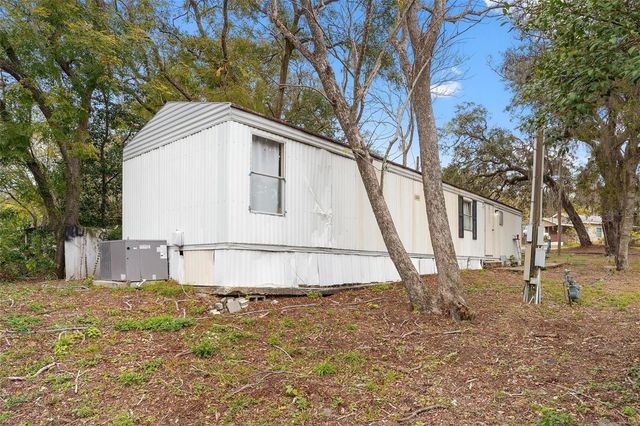2107 HIALEAH AVENUE, Leesburg, FL 34748
