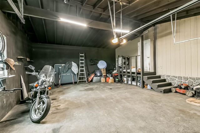 116 Road 5240, Cleveland, TX 77327