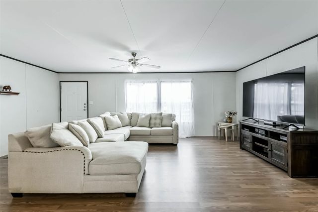 116 Road 5240, Cleveland, TX 77327