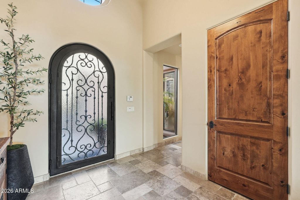 Image 14 of property listing at 10424 N VILLA RIDGE Court, Fountain Hills, AZ 85268