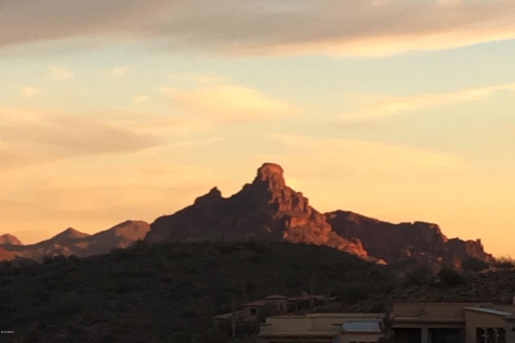 Image 66 of property listing at 10424 N VILLA RIDGE Court, Fountain Hills, AZ 85268