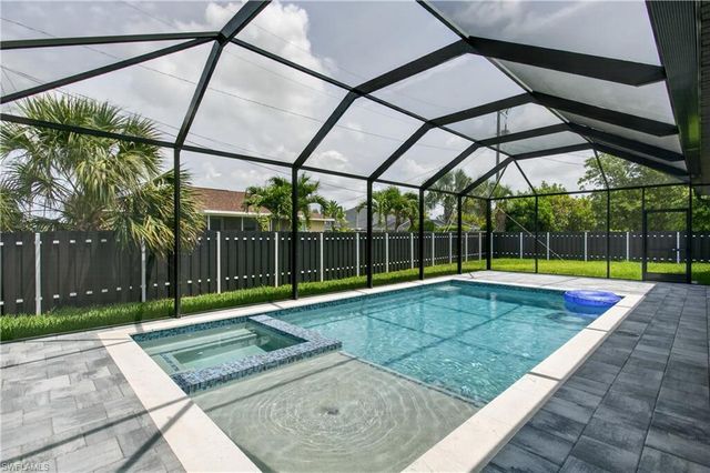 741 SW 7th TER, Cape Coral, FL 33991