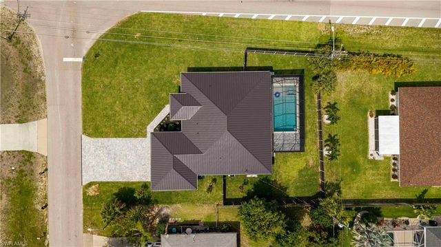 741 SW 7th TER, Cape Coral, FL 33991