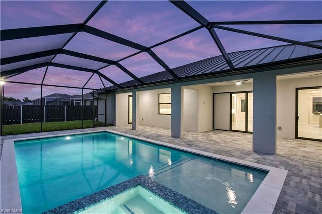 741 SW 7th TER, Cape Coral, FL 33991