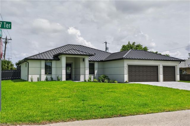 741 SW 7th TER, Cape Coral, FL 33991