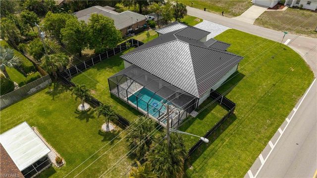 741 SW 7th TER, Cape Coral, FL 33991