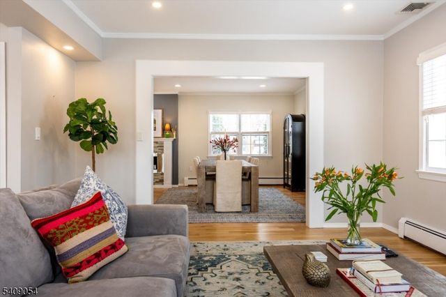 381 Essex Ave, Bloomfield Twp., NJ 07003