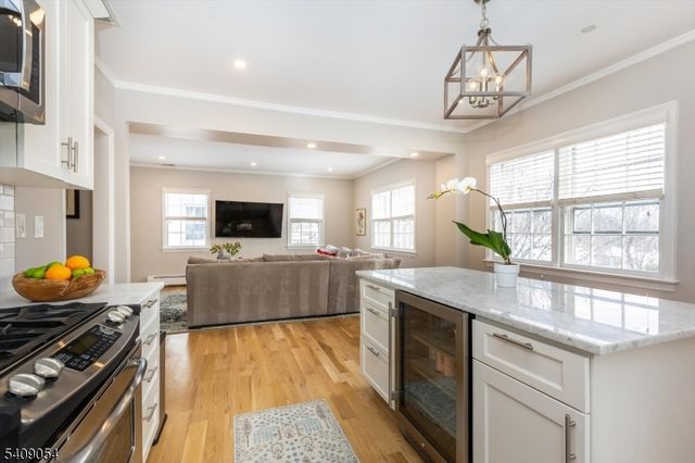 381 Essex Ave, Bloomfield Twp., NJ 07003