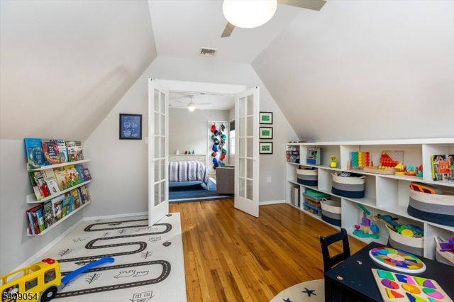 381 Essex Ave, Bloomfield Twp., NJ 07003