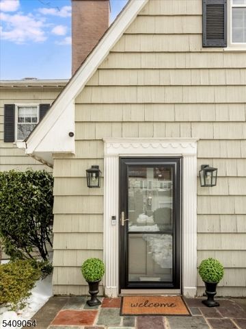 381 Essex Ave, Bloomfield Twp., NJ 07003