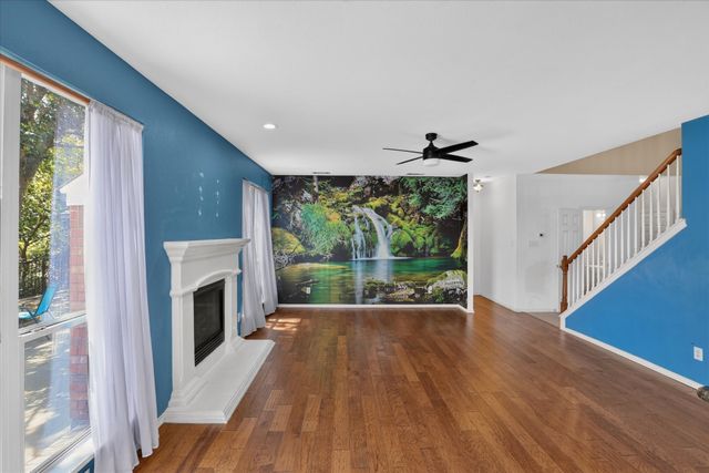 8646 Granville Drive, Dallas, TX 75249