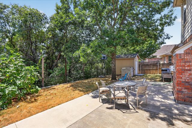 8646 Granville Drive, Dallas, TX 75249