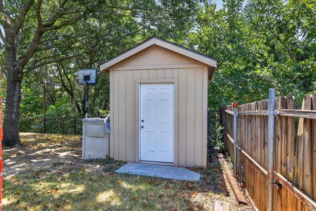 8646 Granville Drive, Dallas, TX 75249