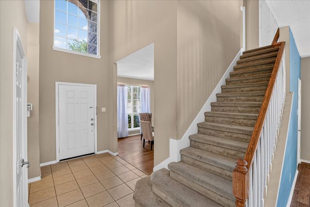 8646 Granville Drive, Dallas, TX 75249