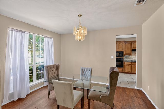 8646 Granville Drive, Dallas, TX 75249