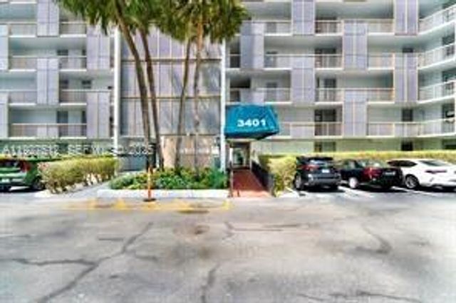 3401 N Country Club Dr 206, Aventura, FL 33180