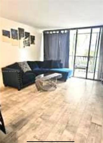 3401 N Country Club Dr 206, Aventura, FL 33180