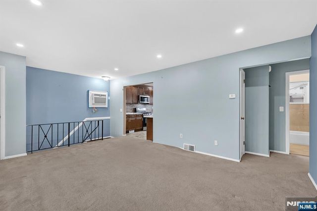 700 9th Street, Secaucus, NJ 07094
