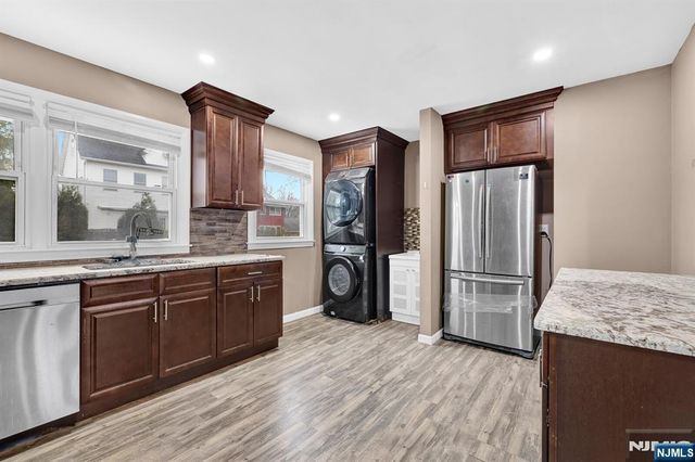 700 9th Street, Secaucus, NJ 07094