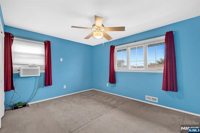 700 9th Street, Secaucus, NJ 07094