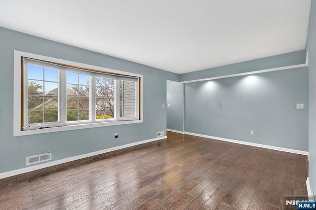 700 9th Street, Secaucus, NJ 07094