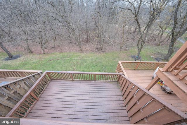 26 RAMPART DR, Chesterbrook, PA 19087