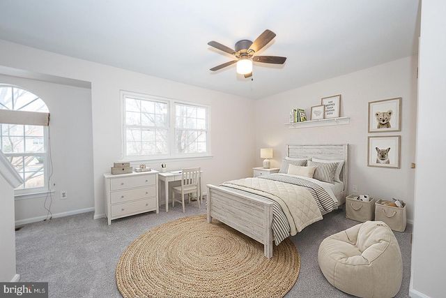 26 RAMPART DR, Chesterbrook, PA 19087